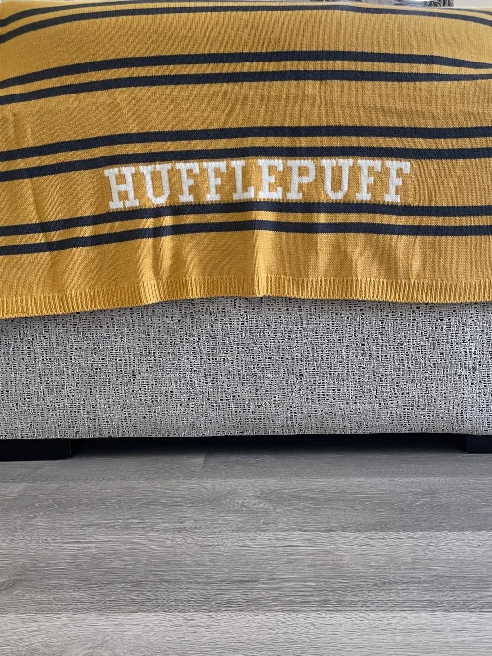Pottery Barn PB Teen Harry Potter Hufflepuff Blanket Throw 50